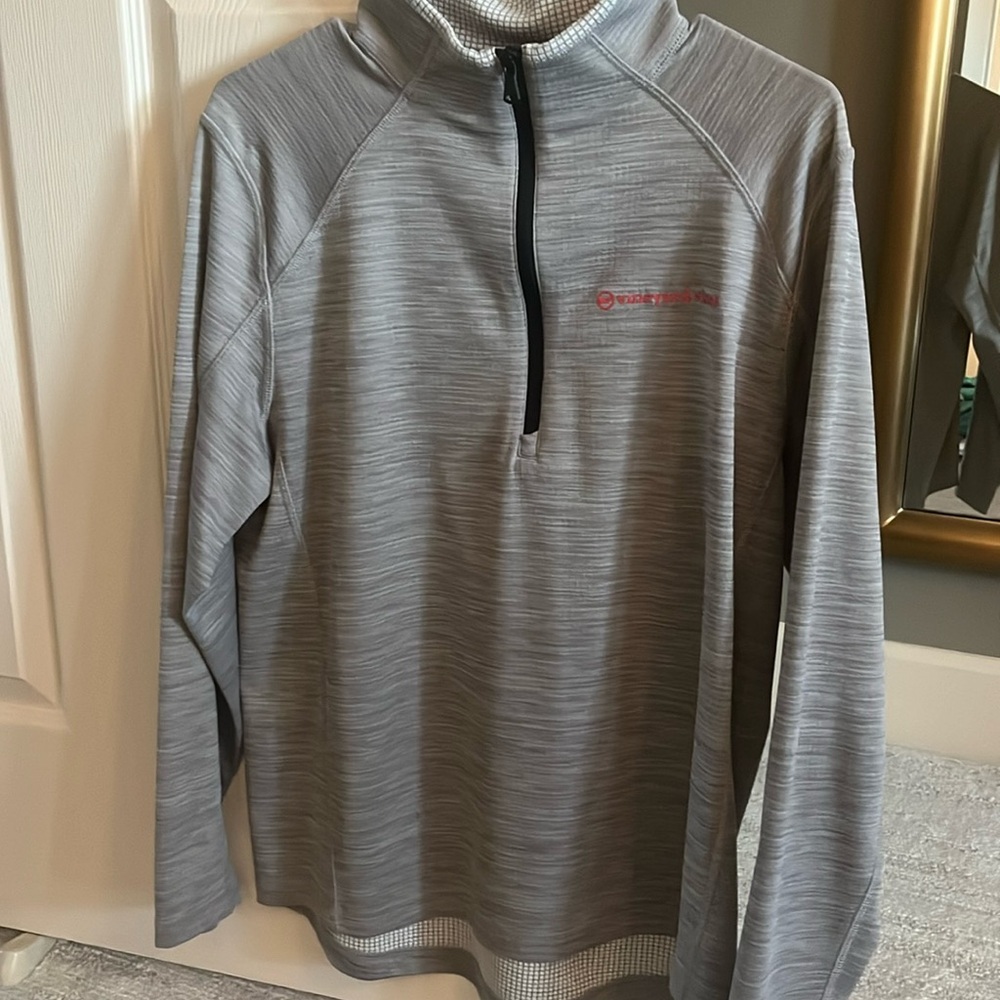 Vineyard vines . Q zip. Gray. Medium